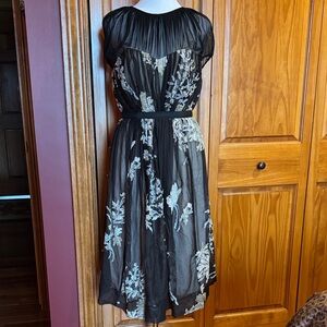 Chic Black and Cream Embroidered Midi Evening Wear Cocktail Dress